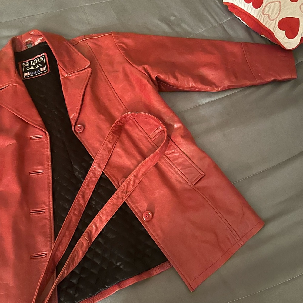 Italian Red Leather Coat , Vintage 80’s , Red With Belt , Size Large